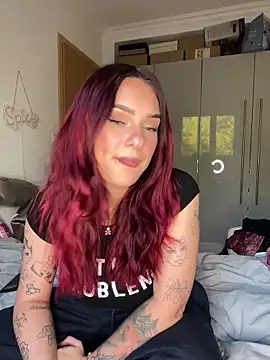 OliviaaFischer online show from April 2026 05:48:02 PM