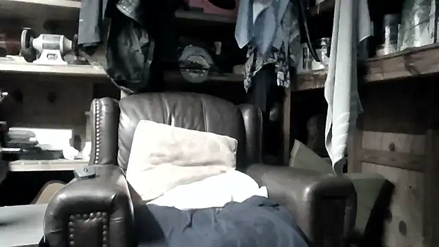 bmnn2244 online show from October 2025 04:46:01 AM