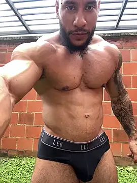 Andrew Johnnson online show from October 2025 04:52:02 PM