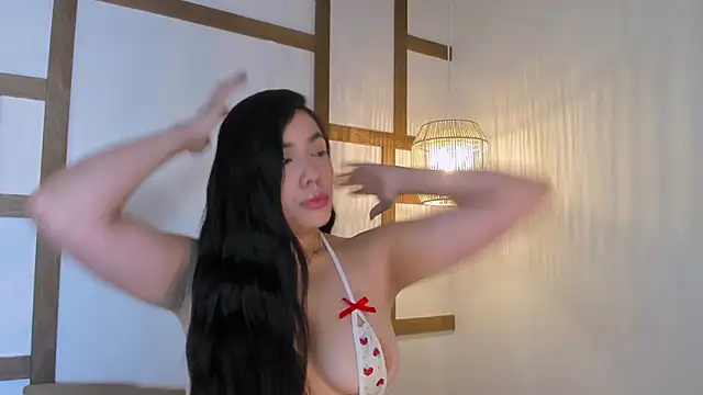 Snapshot of RenataLeclair chatting on January 2026 04:32:02 PM RenataLeclair online show from January 2026 04:32:02 PM