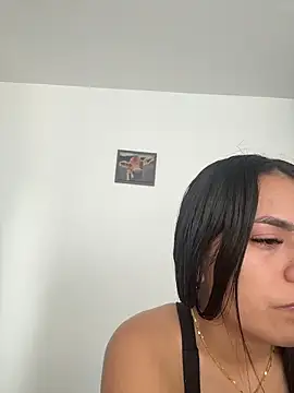 Snapshot of SaraMartinez_1 chatting on February 2026 04:36:01 PM SaraMartinez 1 online show from February 2026 04:36:01 PM