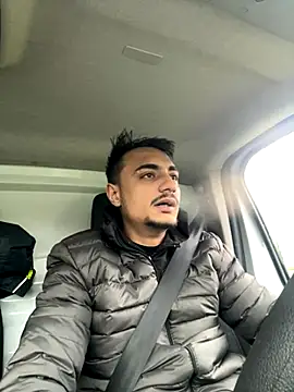 Snapshot of SpyingTouching chatting on December 2025 08:34:01 AM SpyingTouching online show from December 2025 08:34:01 AM