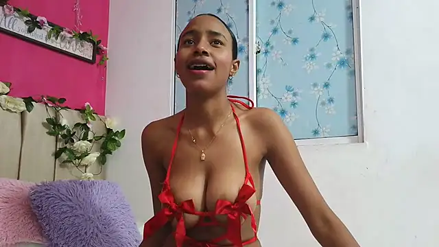 Luna lan online show from September 2025 02:44:01 AM