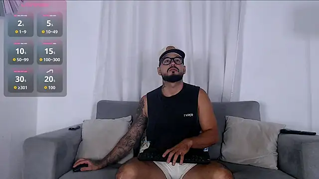 Snapshot of Eric_Evans1 chatting on October 2025 02:56:01 AM Eric Evans1 online show from October 2025 02:56:01 AM