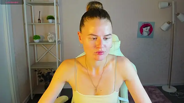 Wanda Gomez online show from September 2025 02:28:01 PM