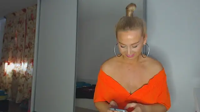 merlyn4 online show from March 2025 11:39:02 AM