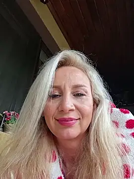 merlyn4 online show from November 2025 12:27:02 PM