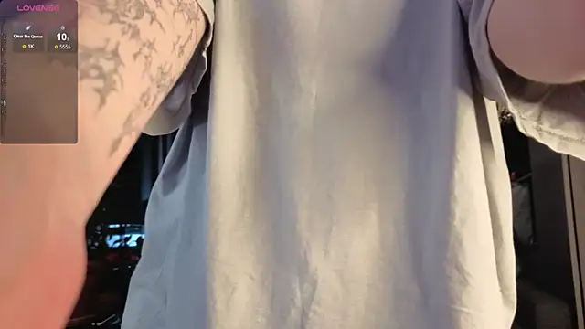 Snapshot of Your_avatar chatting on January 2026 10:08:01 PM Your avatar online show from January 2026 10:08:01 PM