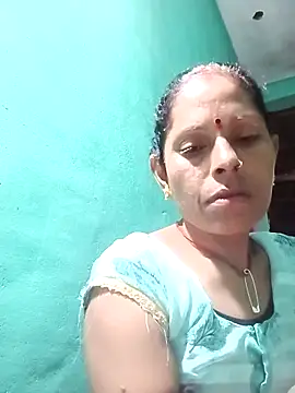 Snapshot of Suhana_pandit chatting on September 2025 10:34:02 PM Suhana pandit online show from September 2025 10:34:02 PM