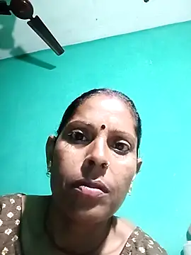 Snapshot of Suhana_pandit chatting on September 2025 10:12:02 PM Suhana pandit online show from September 2025 10:12:02 PM
