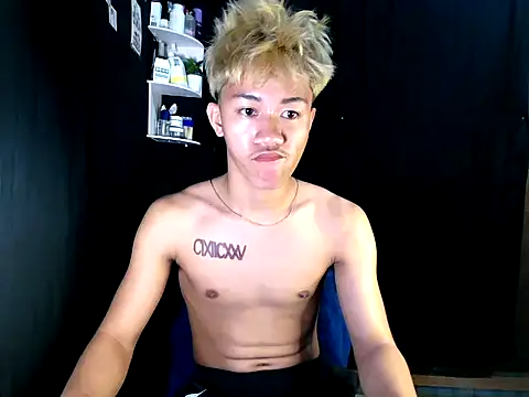 naughtyboyloy 0 online show from December 2025 02:55:01 PM