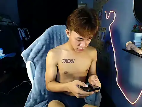 naughtyboyloy 0 online show from June 2026 11:05:01 PM