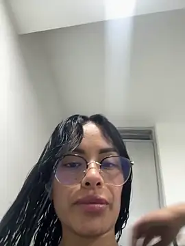 Melissa coch online show from November 2025 11:04:02 PM