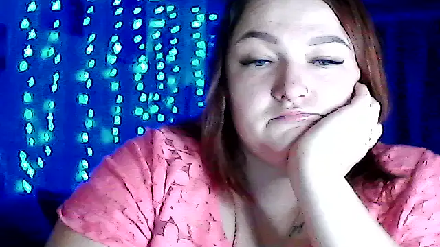 Snapshot of AngelQSky chatting on January 2026 07:06:02 PM AngelQSky online show from January 2026 07:06:02 PM