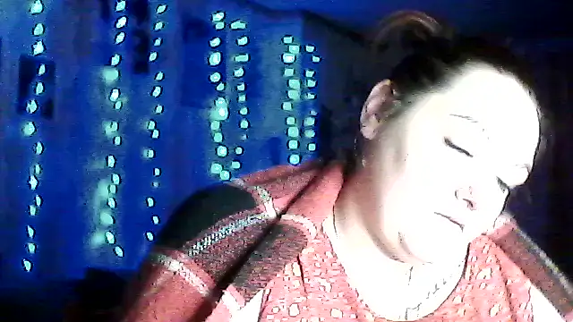 Snapshot of AngelQSky chatting on January 2026 02:33:01 PM AngelQSky online show from January 2026 02:33:01 PM