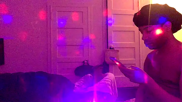 Diodre Benyoon online show from February 2026 01:59:01 PM