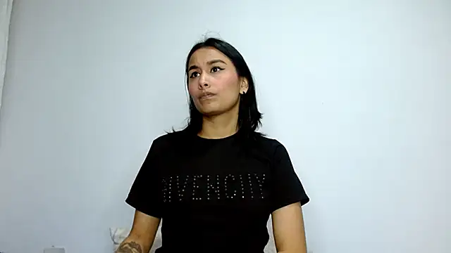 Gia Lee online show from October 2025 03:03:02 AM