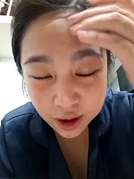 Snapshot of Minn-cute chatting on November 2025 02:54:01 AM Minn-cute online show from November 2025 02:54:01 AM