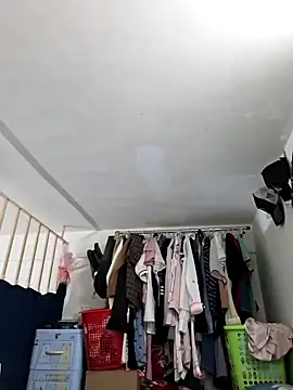 Snapshot of Minn-cute chatting on November 2025 12:11:01 PM Minn-cute online show from November 2025 12:11:01 PM