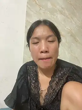 Snapshot of QueenLink chatting on September 2025 05:49:01 PM QueenLink online show from September 2025 05:49:01 PM