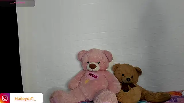 HaileyDuke online show from April 2026 09:10:02 PM