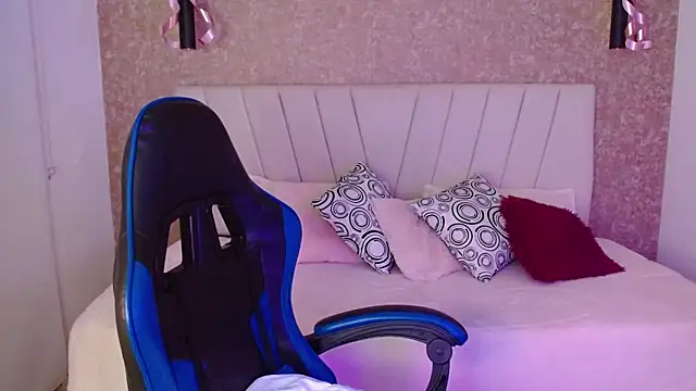 Amaranta carey online show from November 2025 12:11:02 AM