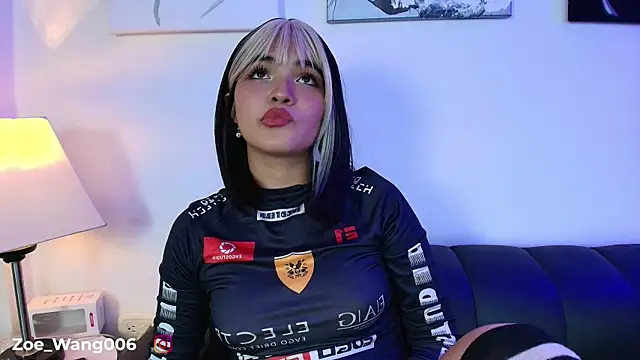 Zoe wang online show from October 2025 04:32:01 AM