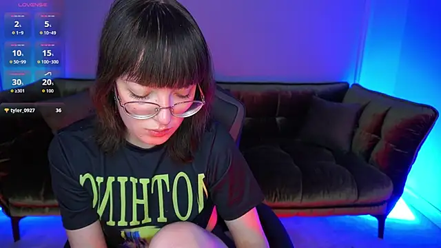 Pixie Peachh online show from October 2025 08:30:01 PM