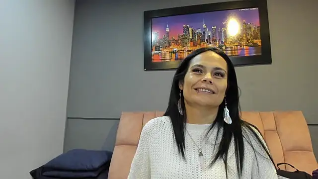 Snapshot of CharlotteCottin chatting on July 2026 11:17:01 AM CharlotteCottin online show from July 2026 11:17:01 AM