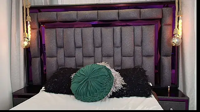 GiorgineTaylor online show from November 2025 11:09:02 AM