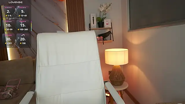 Snapshot of MilaCrave chatting on October 2025 11:36:02 AM MilaCrave online show from October 2025 11:36:02 AM