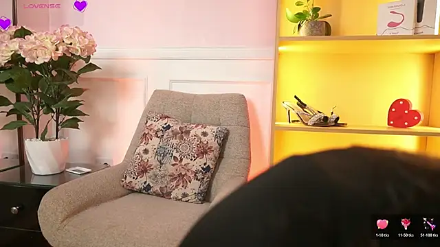 MilaCrave online show from March 2026 11:32:02 AM