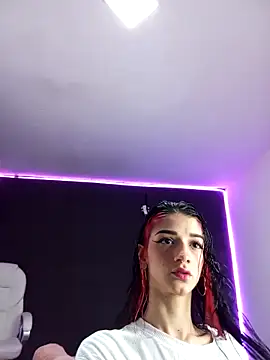 ingrid zese  online show from December 2025 04:47:02 PM