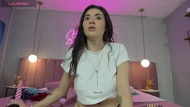 HANNA BASTIAN VC online show from November 2025 02:21:01 AM