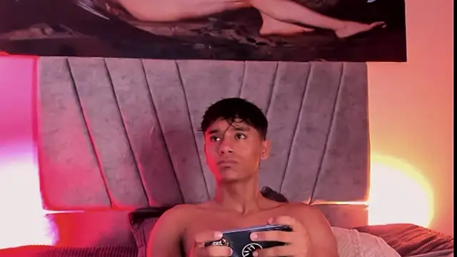 ZYZZ1312 online show from October 2025 05:42:01 PM