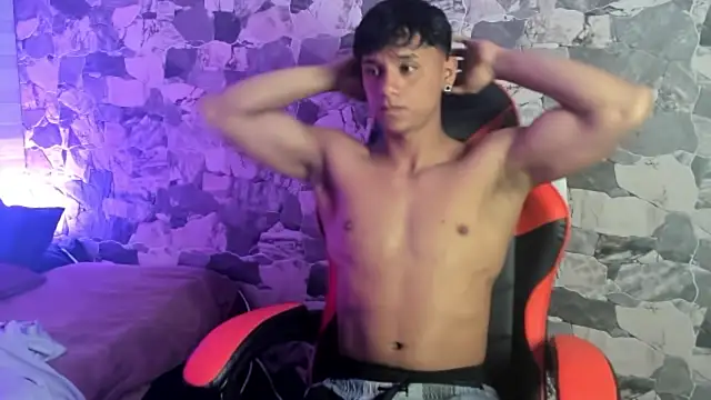 ZYZZ1312 online show from April 2026 05:32:02 AM