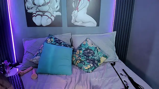 Zara Snow online show from November 2025 01:17:02 AM