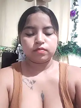 Emily Lit online show from December 2025 04:52:02 AM