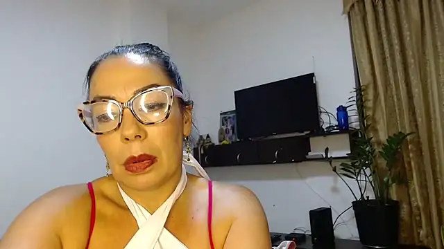 Snapshot of naiaratobon__ chatting on October 2025 07:29:01 AM naiaratobon online show from October 2025 07:29:01 AM