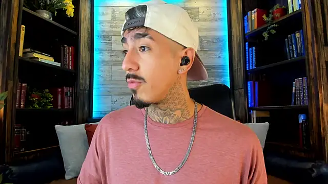 Donovan Desmond online show from October 2025 08:53:02 PM