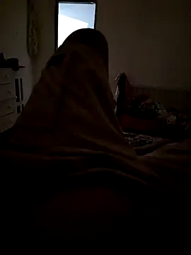 hendy692 online show from November 2025 04:57:01 AM