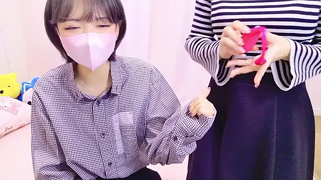 Snapshot of Azusa_DoMybest chatting on October 2025 06:43:02 AM Azusa DoMybest online show from October 2025 06:43:02 AM