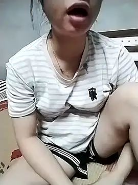 Mie rose online show from October 2025 01:52:01 PM