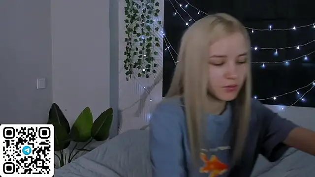 Anellyball online show from April 2026 09:29:02 AM