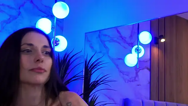 EllyLynn online show from April 2026 09:12:02 PM