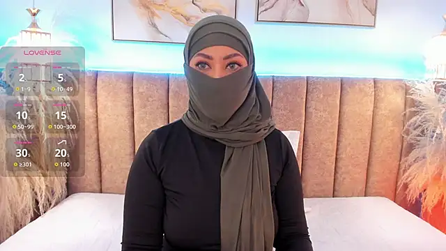 azza   online show from October 2025 12:16:01 PM