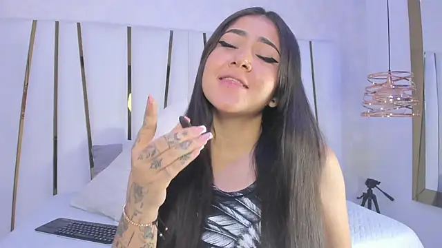 bonnie sm online show from September 2025 07:17:02 PM