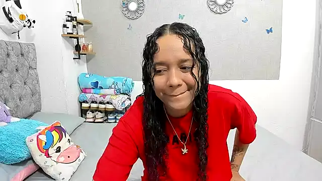 Snapshot of nay_and_aleja1 chatting on October 2025 03:37:01 AM nay and aleja1 online show from October 2025 03:37:01 AM