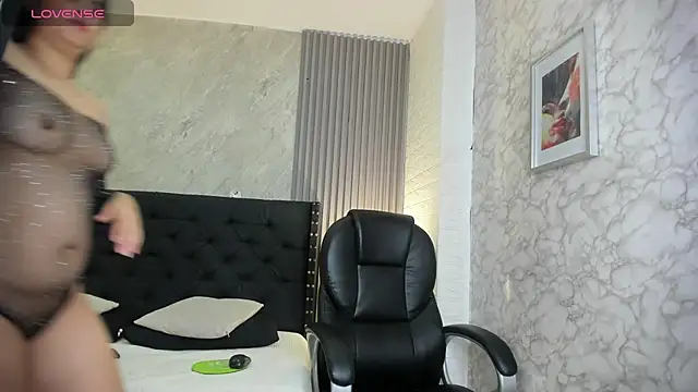 alicy  torres online show from October 2025 12:14:01 PM