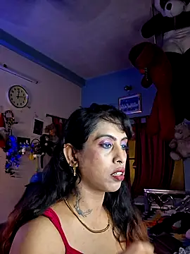 Snapshot of Love_Beauty01 chatting on June 2026 06:21:02 PM Love Beauty01 online show from June 2026 06:21:02 PM